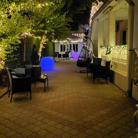 Apartments Vila White House Pancevo Exterior photo